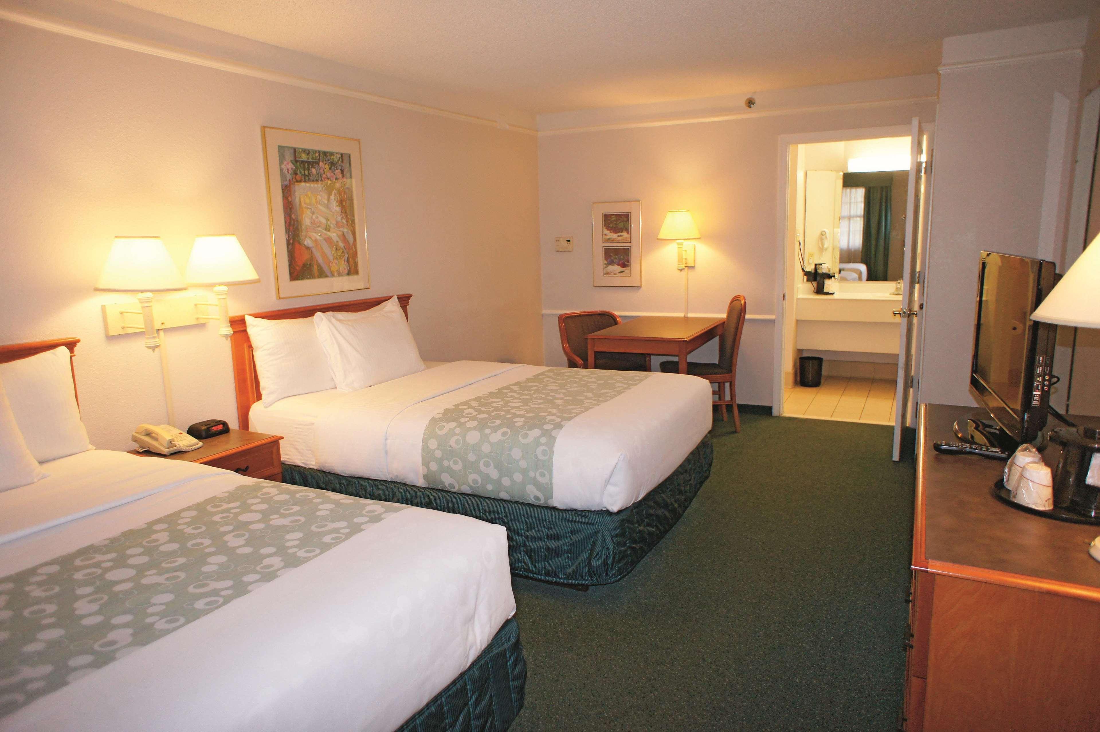 Hotel Days By Wyndham San Diego