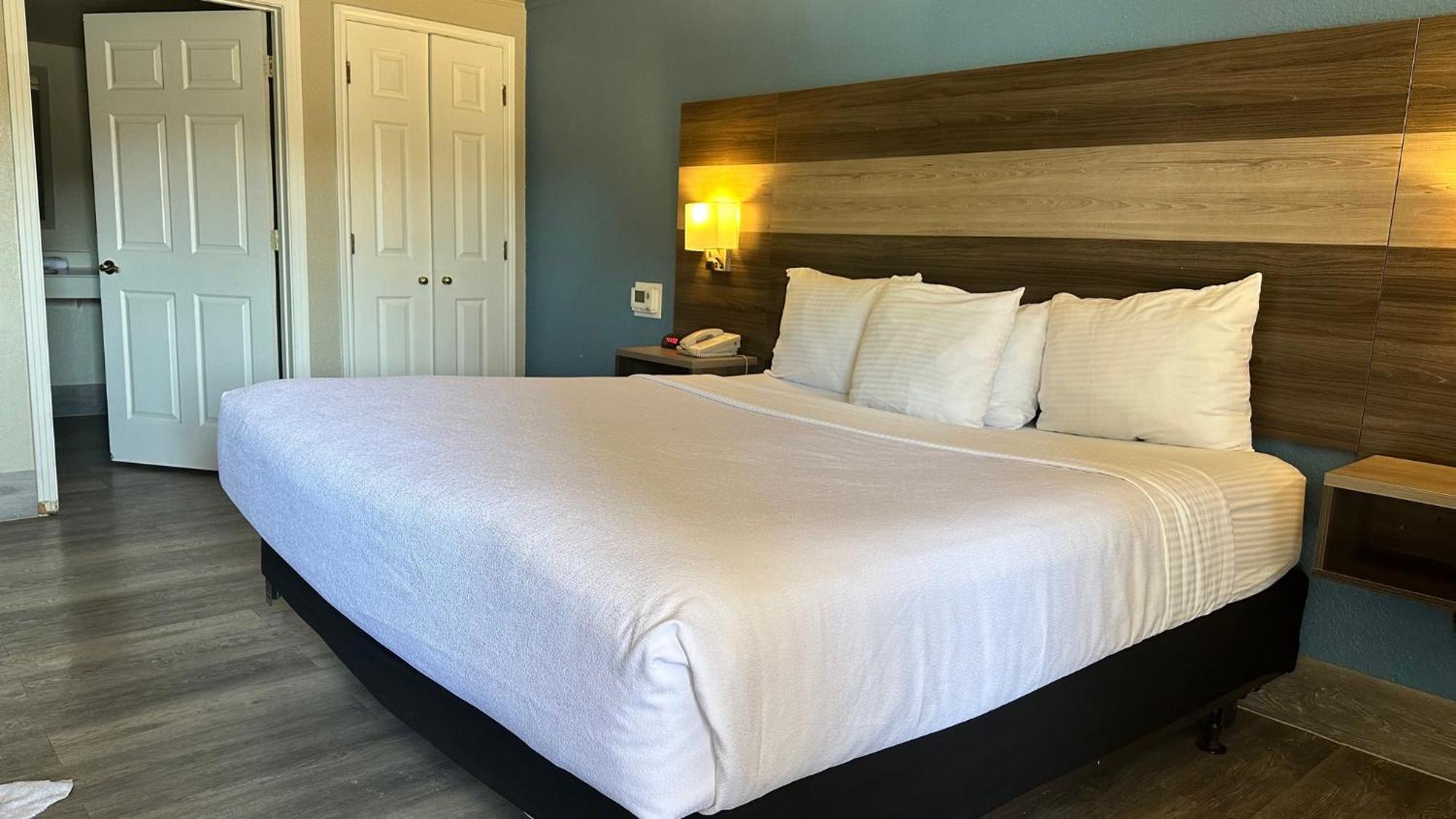 Days By Wyndham San Diego 3*