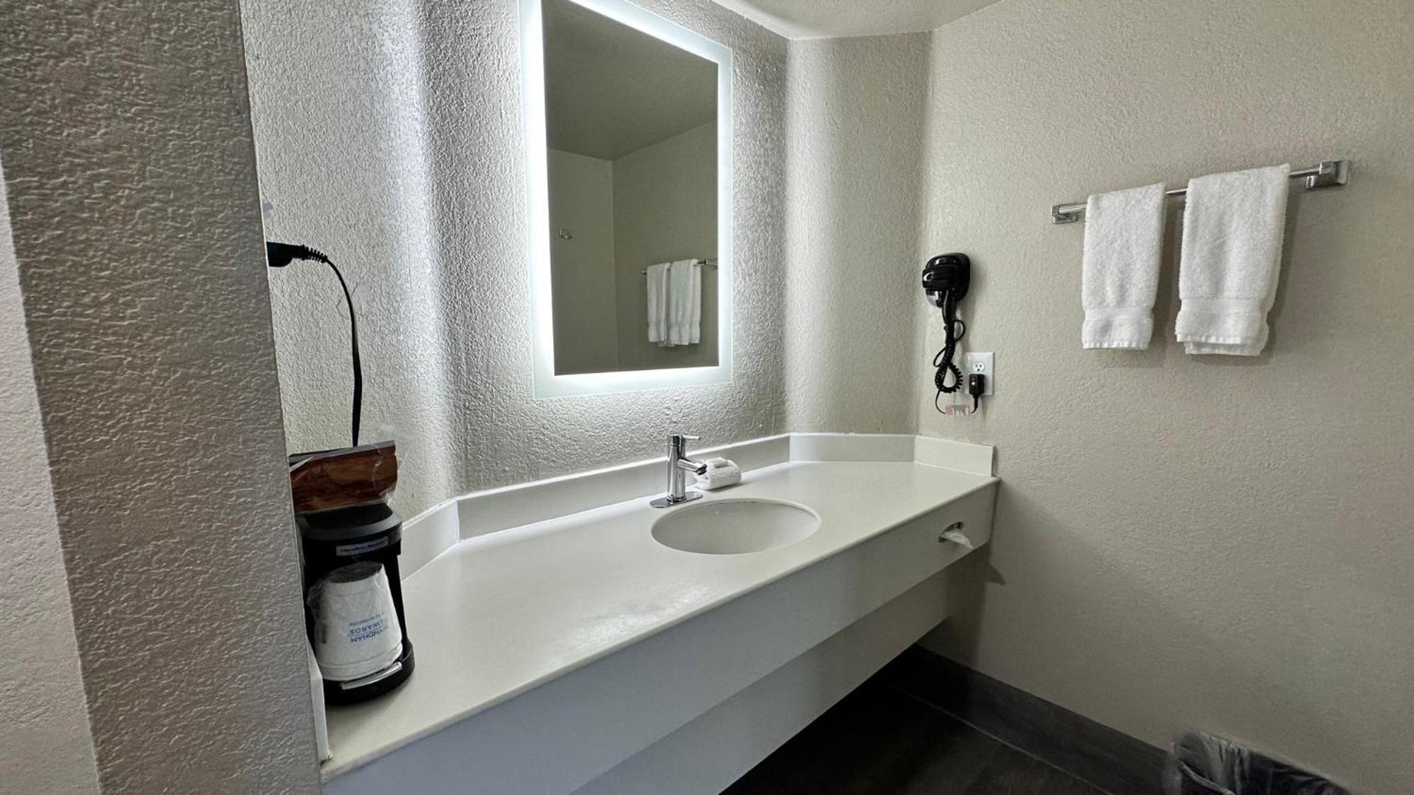 Days By Wyndham San Diego Hotel Vista