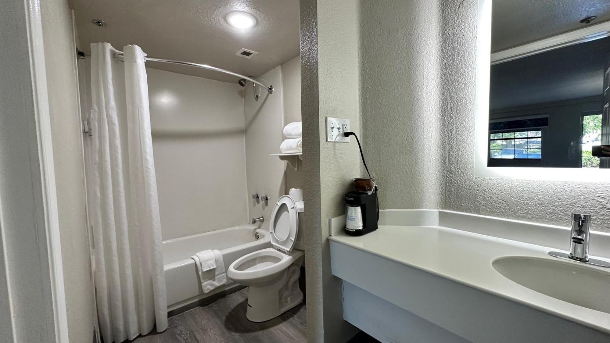 Hotel Days By Wyndham San Diego 3*
