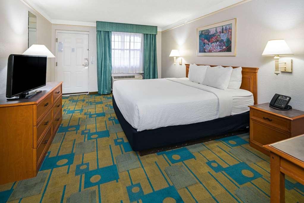 Hotel Days By Wyndham San Diego 3*