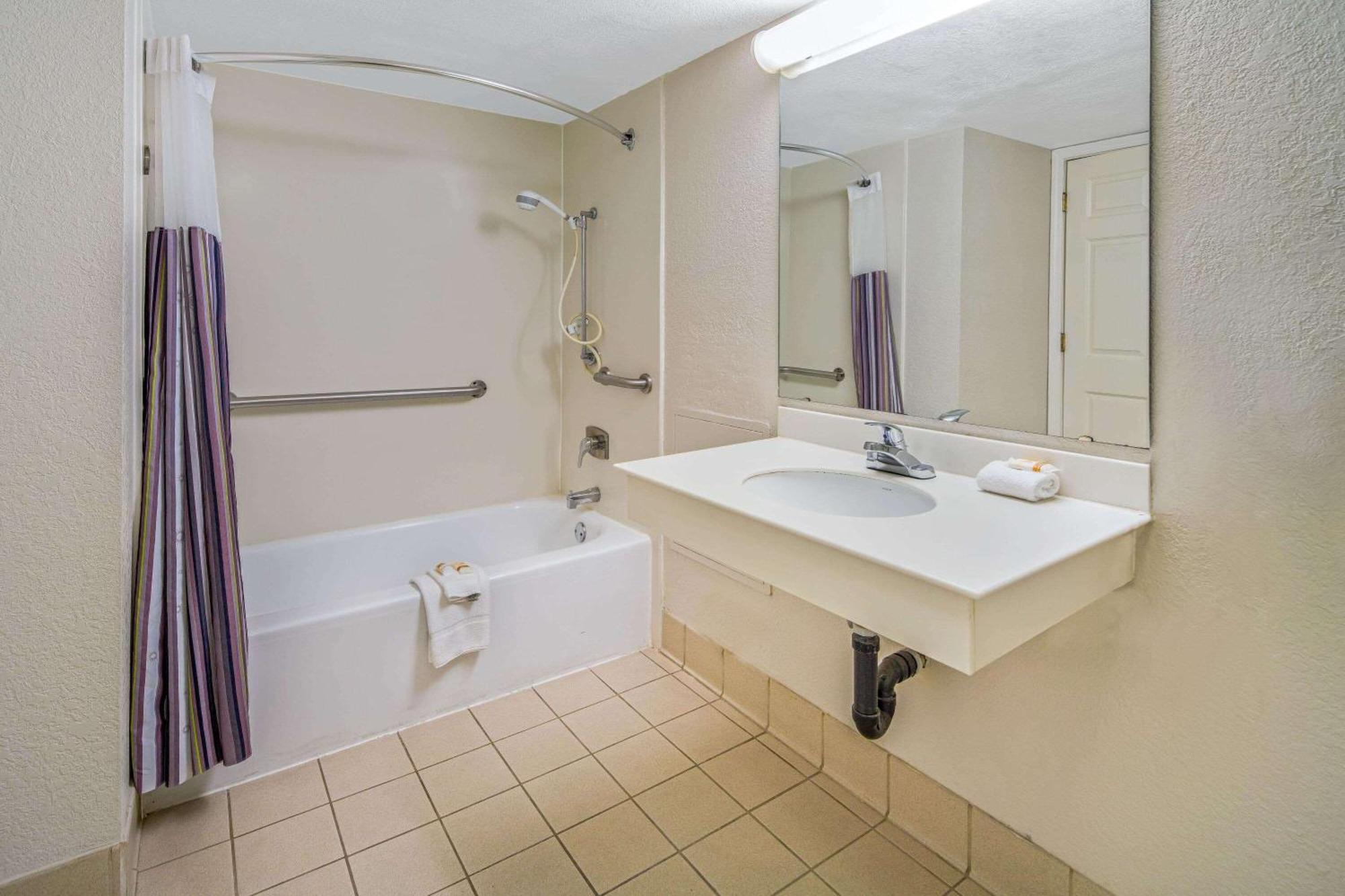 Days By Wyndham San Diego 3*