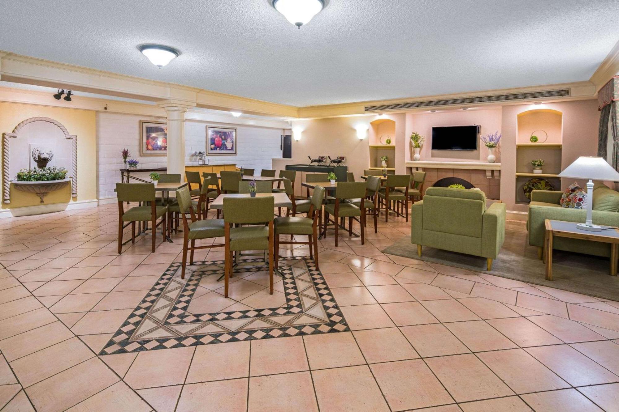 Hotel Days By Wyndham San Diego