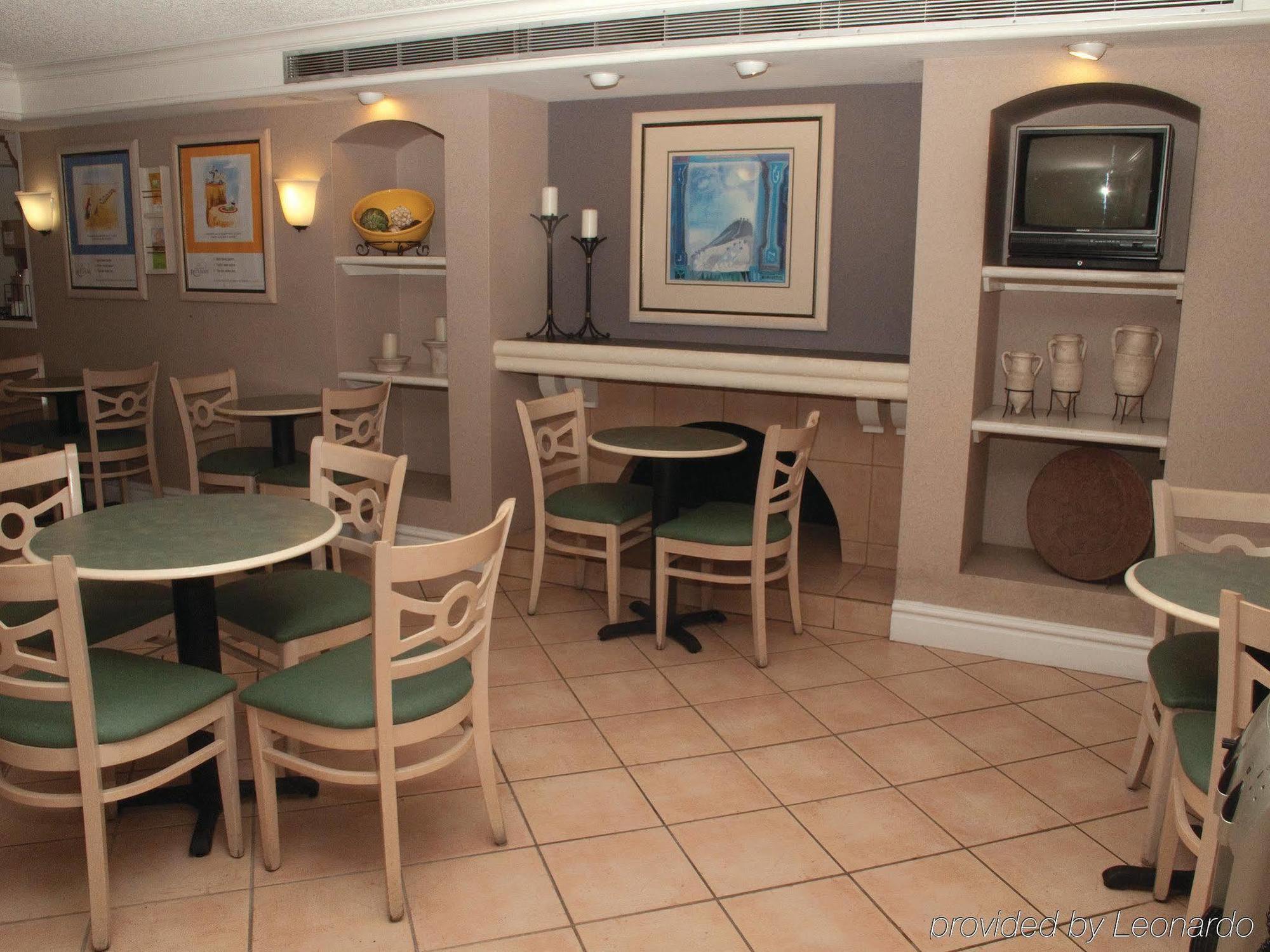 Days By Wyndham San Diego Hotel